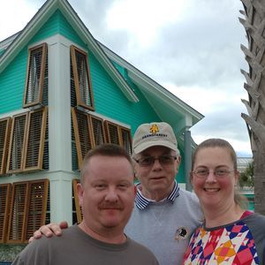 Meet your Posher, Liz